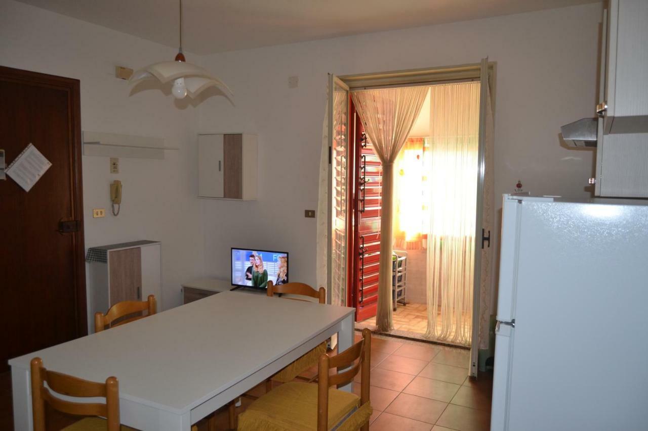 Tulipano 7 Apartment Mascali Bagian luar foto