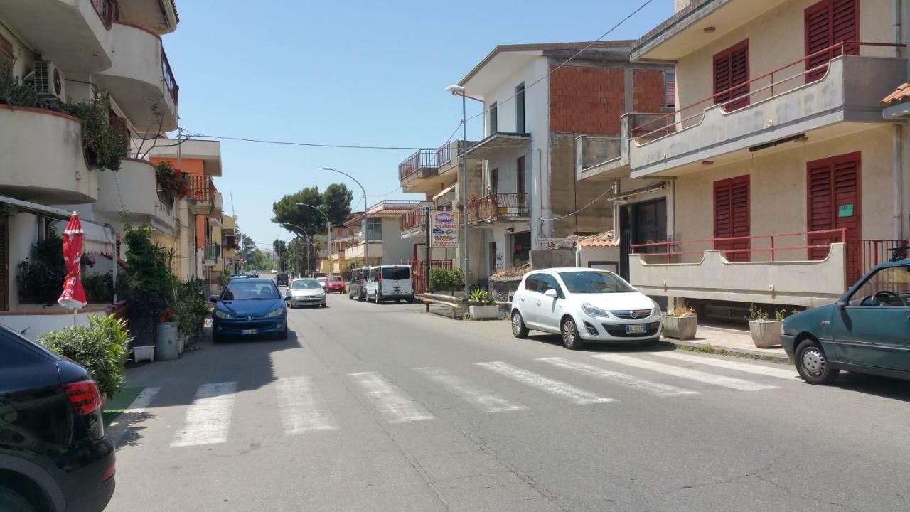 Tulipano 7 Apartment Mascali Bagian luar foto